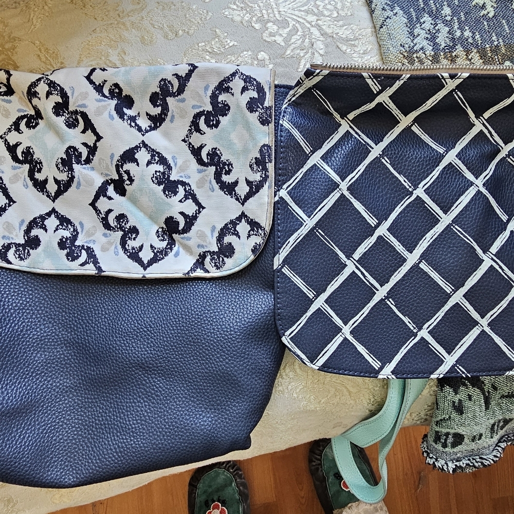 Thirty-One switch up purse